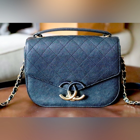 Chanel black caviar Cuba collection crossbody and top handle camera bag - Picture 3 of 14